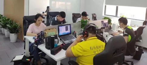 做产品如何快速裂变（0基础起盘小米社交电商月入上万）