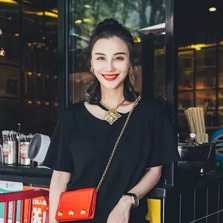 女孩子做什么职业比较好（35岁我活成了自己喜欢的样子）