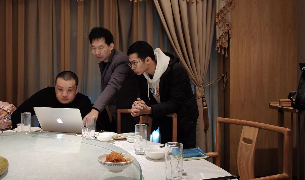 怎么才能快速赚钱的方法（速来免费开放微信电话辅导）